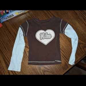 Nike Long Sleeve Top Sport T Shirt Brown with Pink Heart Graphic & Sleeves